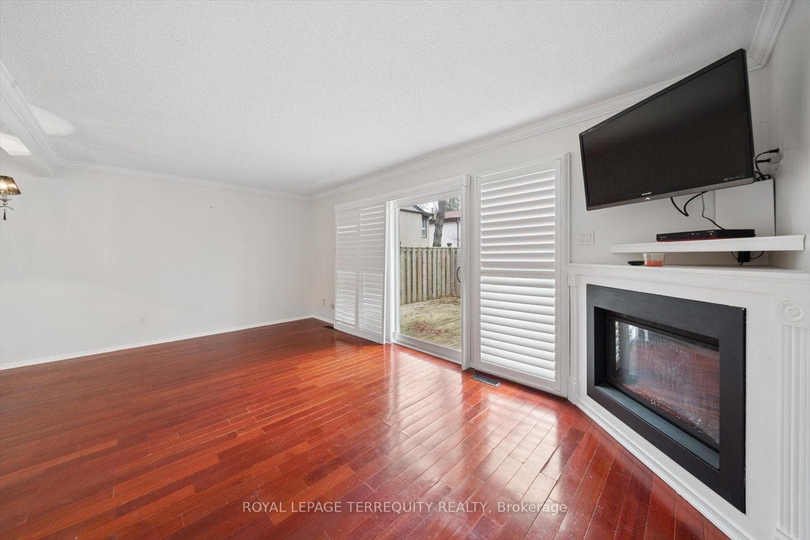 1825 Hyde Mill Crescent photo 7