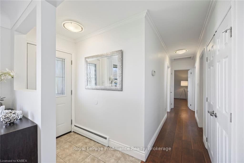 717 CENTRE Street photo 16