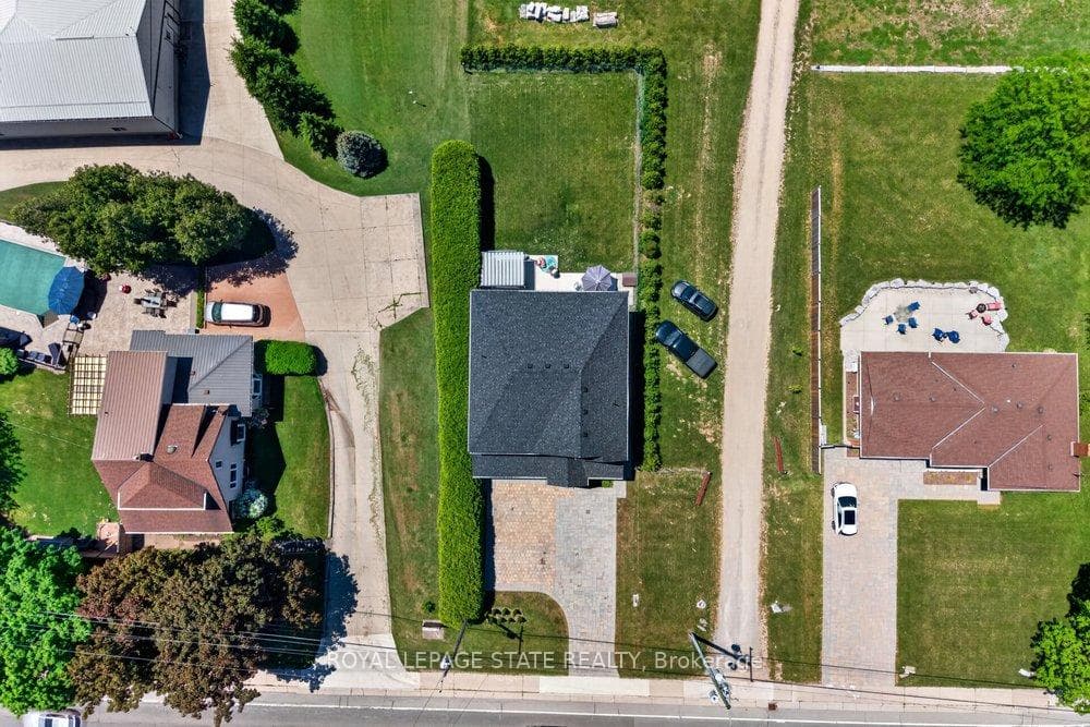 4286 Victoria Avenue photo 45