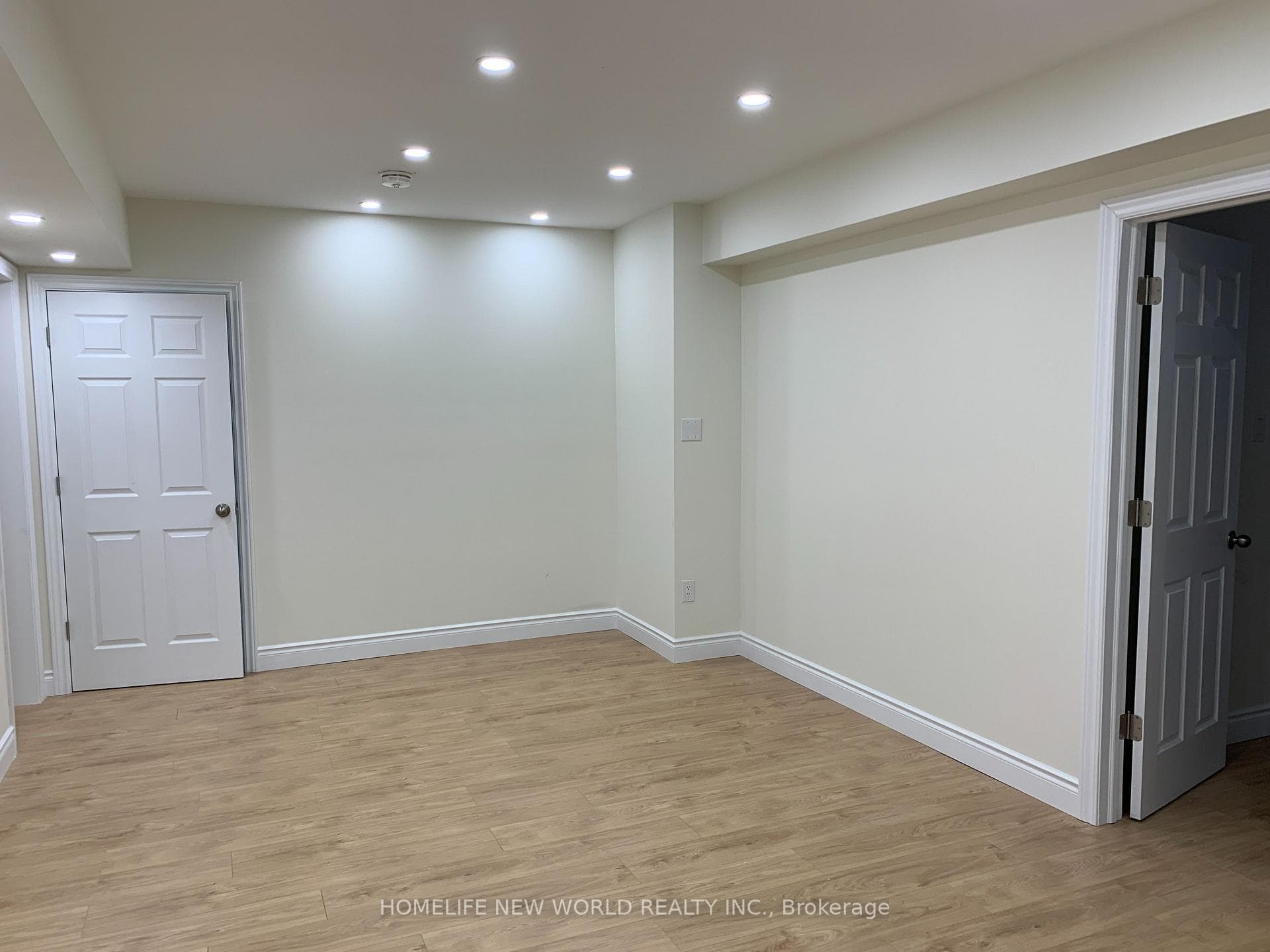 18 Leggott Avenue Unit Bsmt photo 6