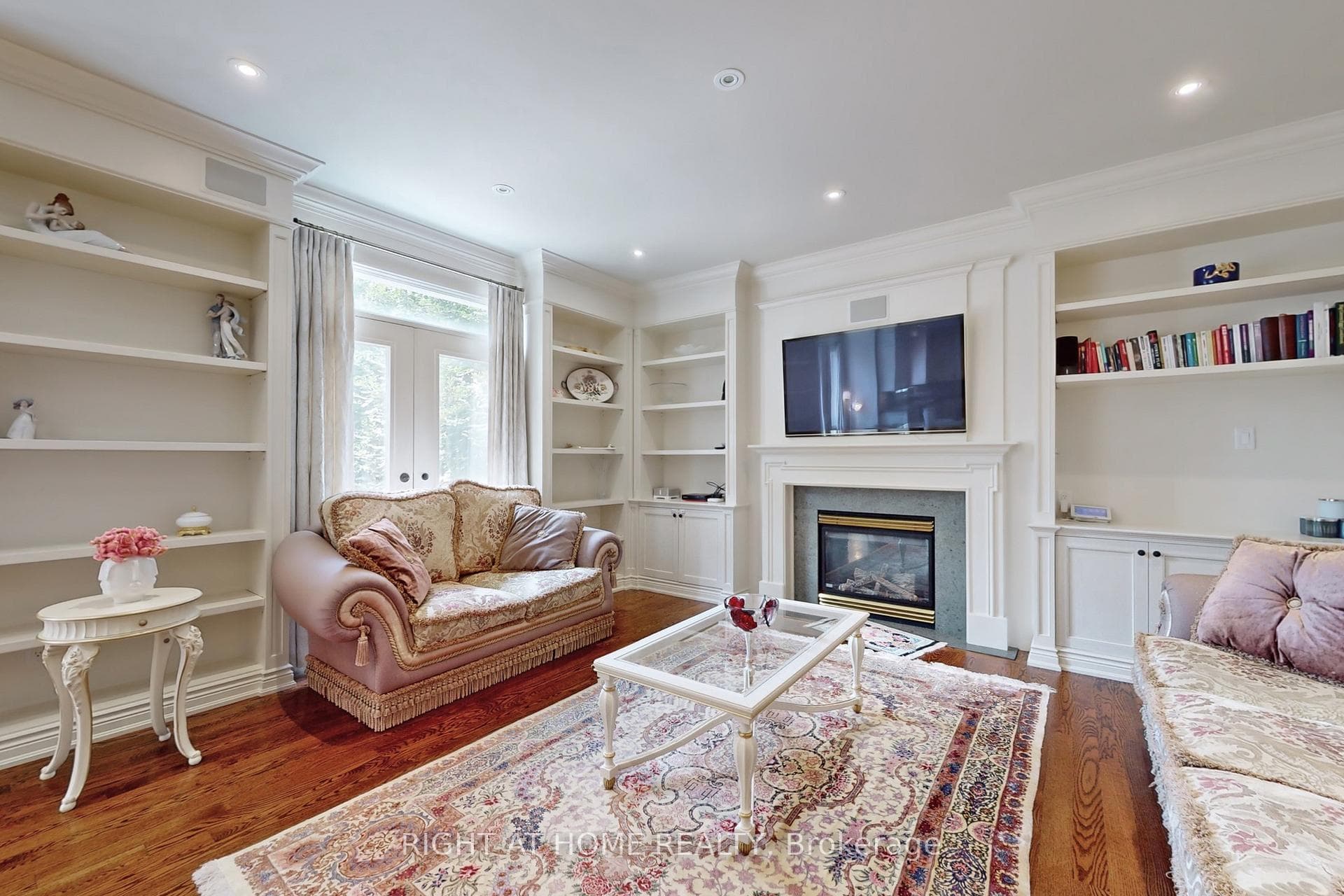 88 Langtry Place photo 8