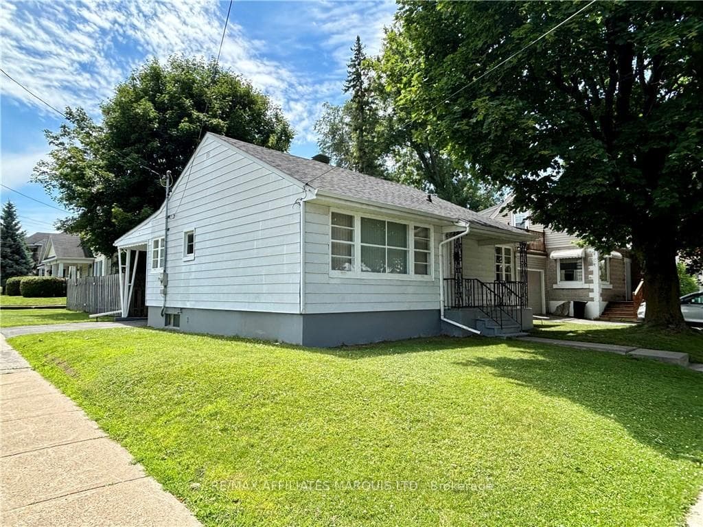 837 SECOND Street photo 1