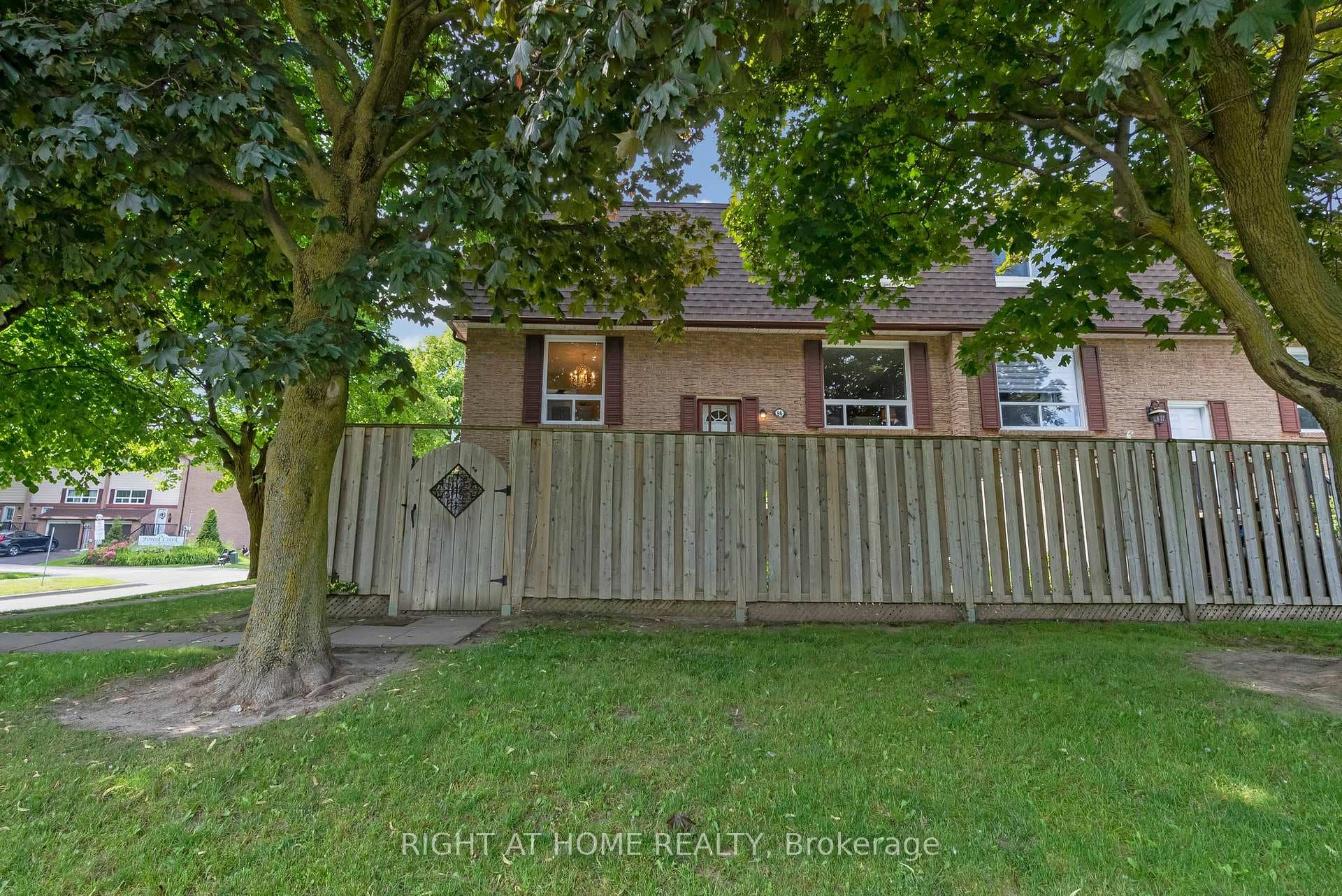 321 Blackthorn Street Unit 86 photo 30