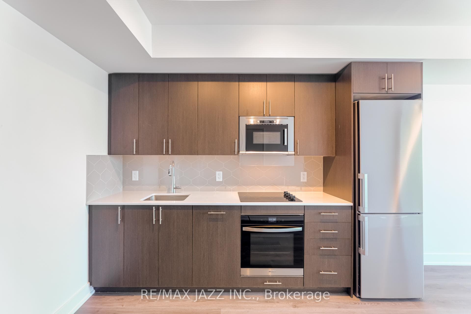 2545 Simcoe Street Unit 2102 photo 16