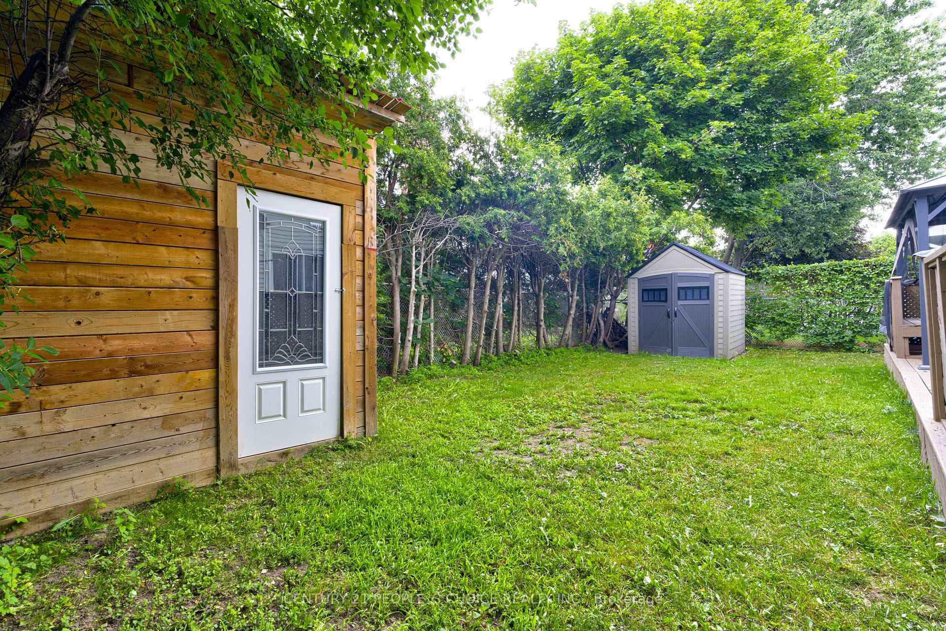 27 Reynier Drive photo 42