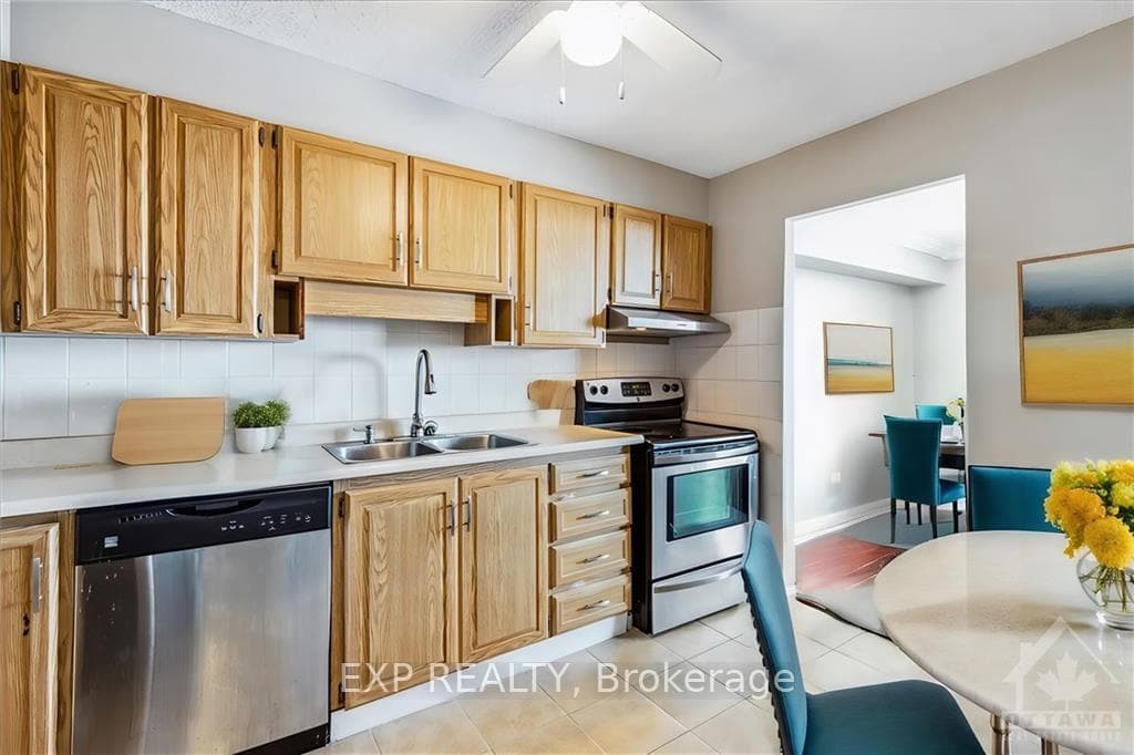 665 BATHGATE Drive Unit 1506 photo 13