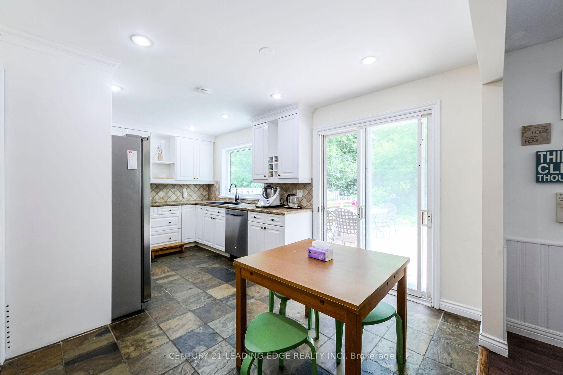 41 Acheson Boulevard photo 16