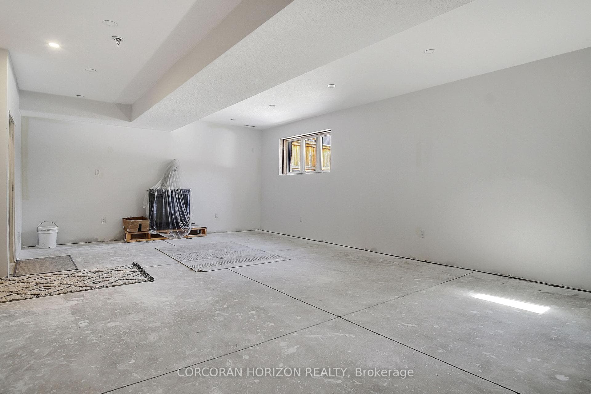 225 Carriage Way photo 33