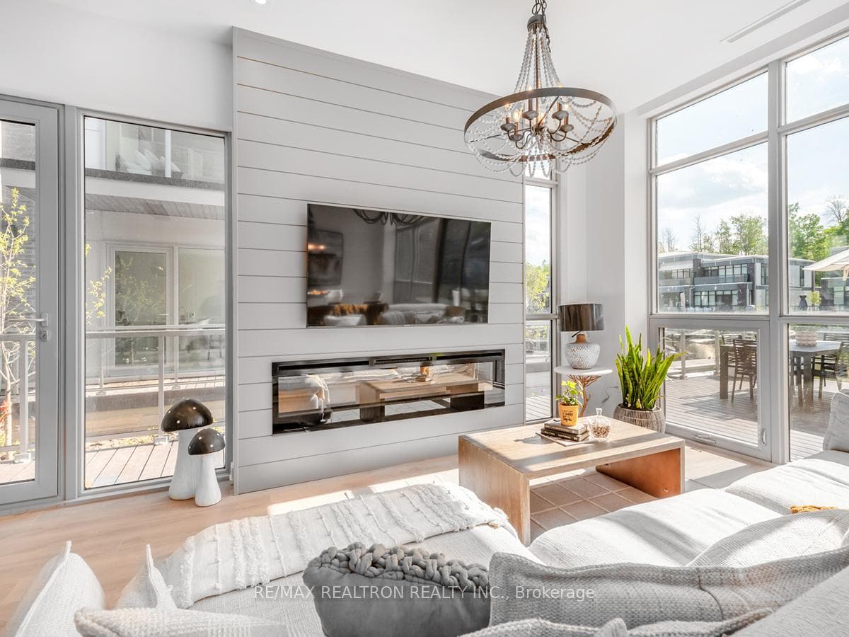 MODERN FIREPLACE WALL