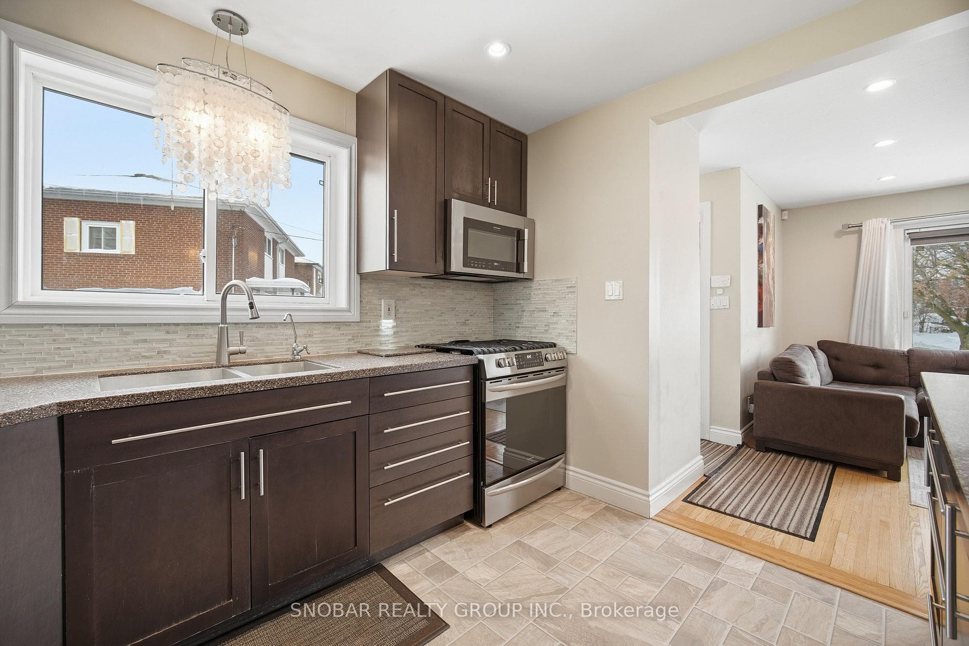 1301 Freeport Drive photo 15