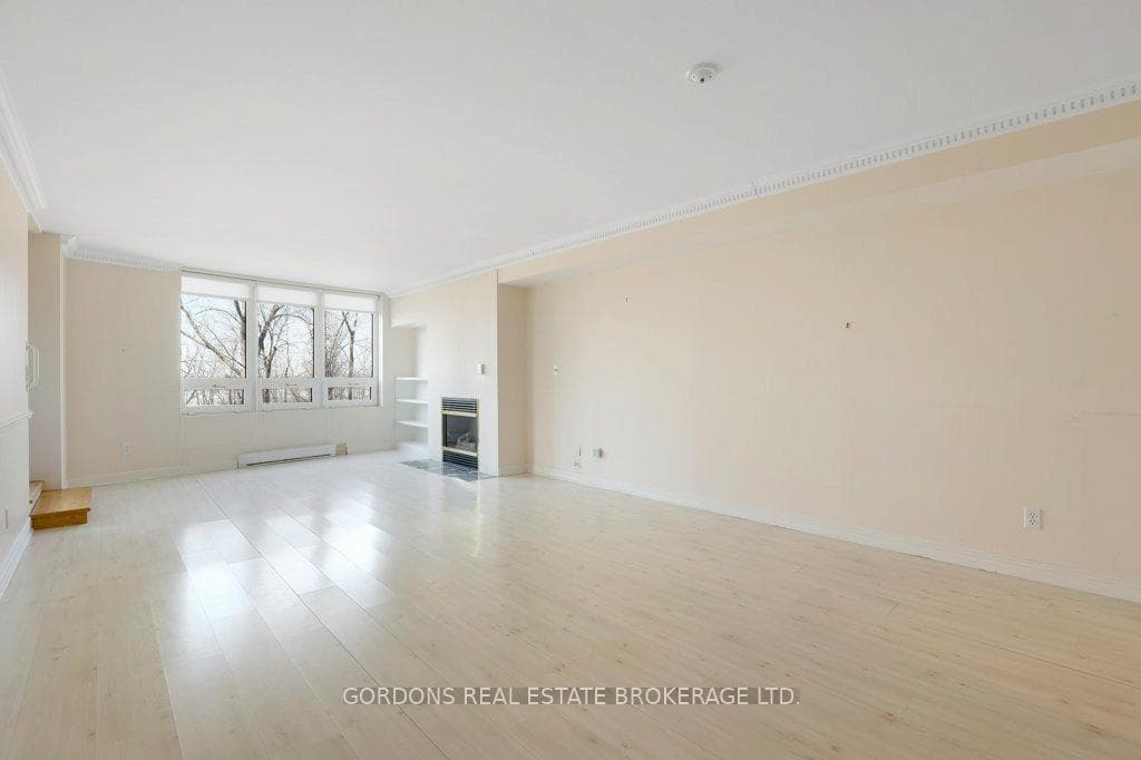 3099 Carling Avenue Unit 103 photo 15