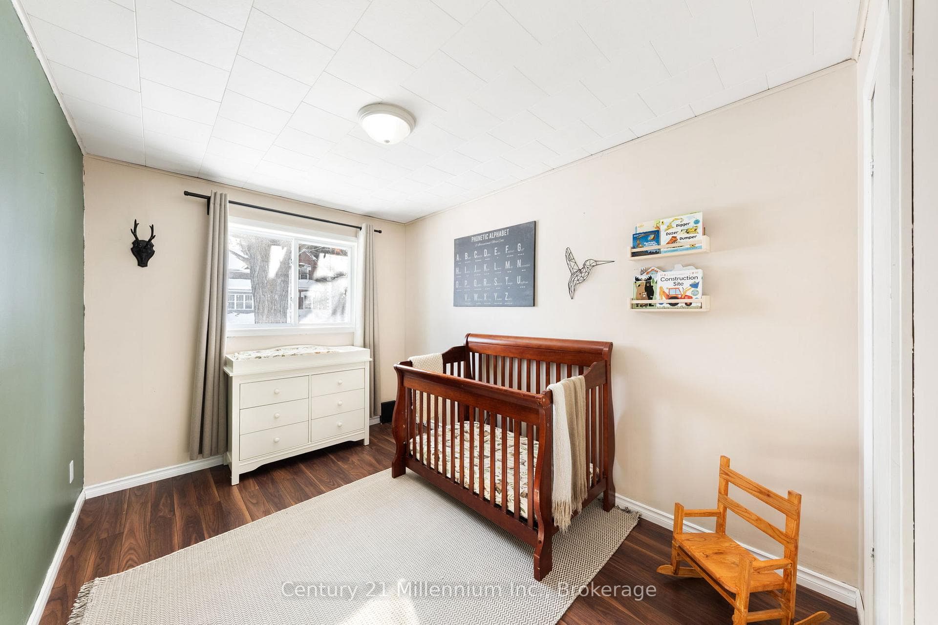 155 Artemesia Street photo 25
