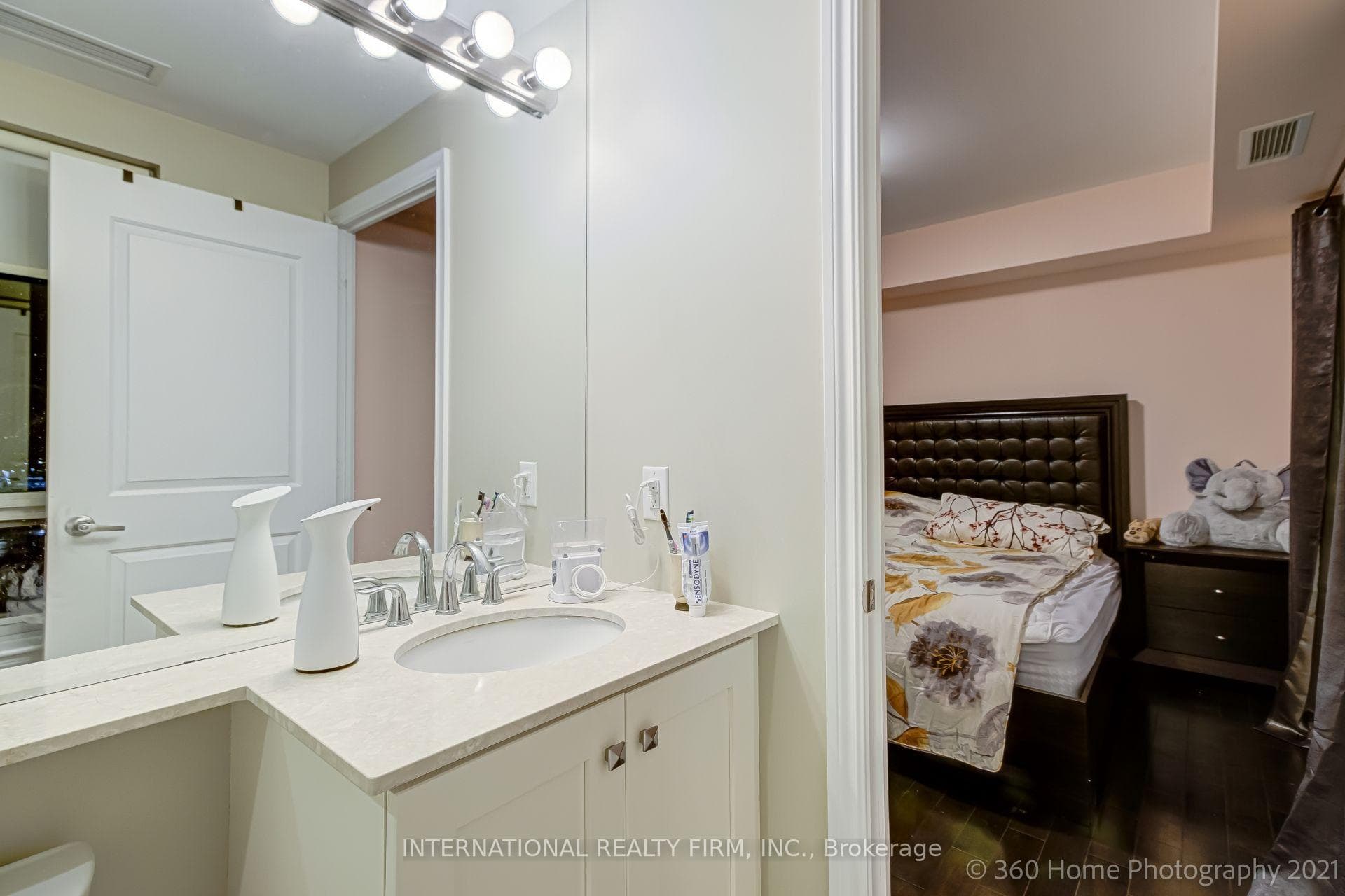 9255 Jane Street Unit 1105 photo 20
