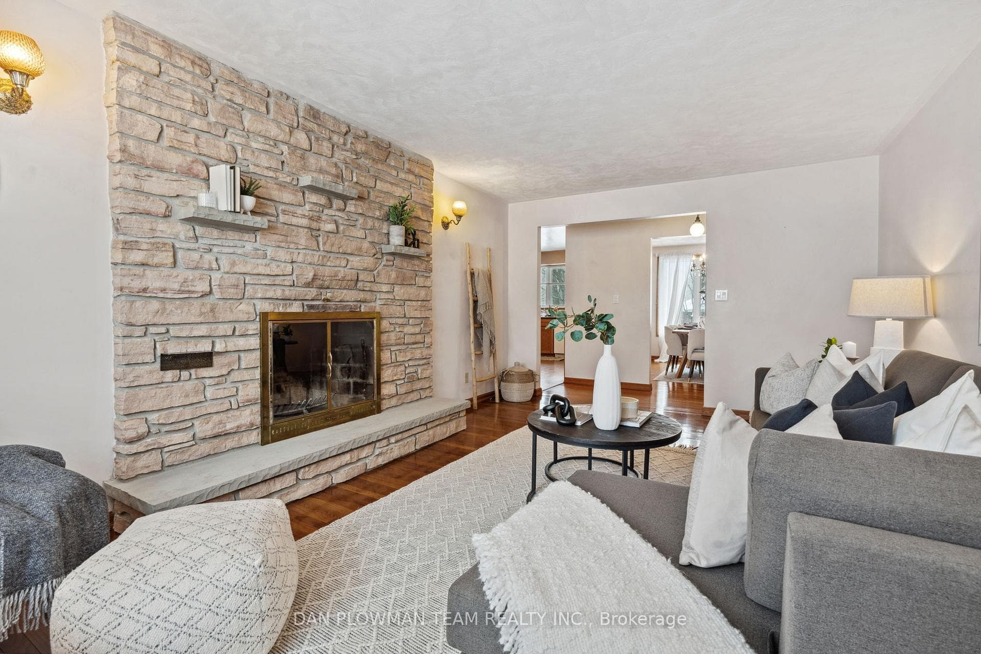 4880 Liberty Street photo 14