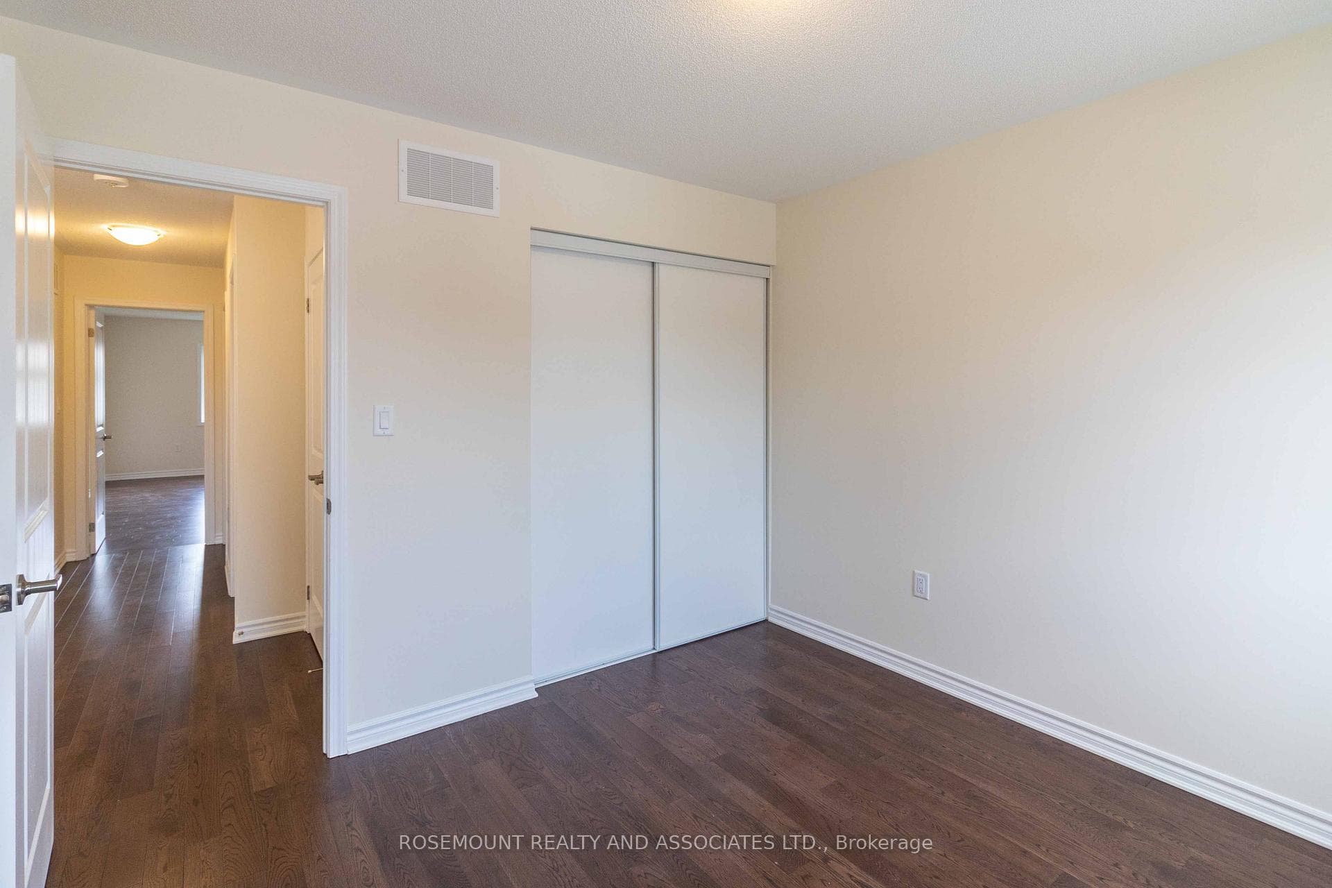 41 George Holley Street photo 22