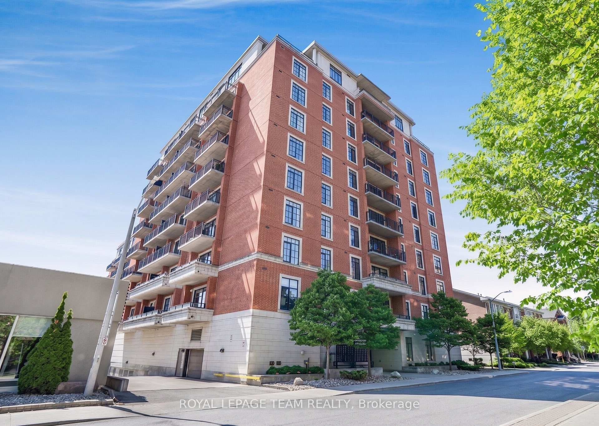 330 Loretta Avenue Unit 301 photo 1
