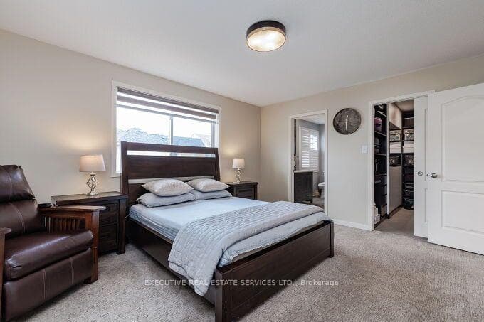 1129 Meighen Way photo 33