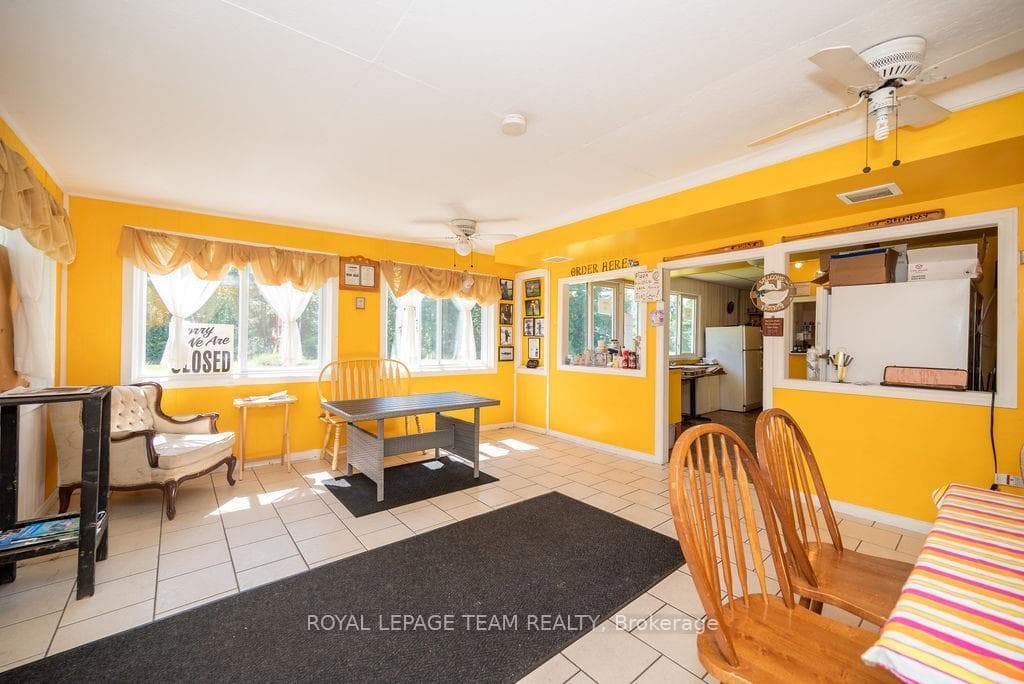 3186 ROUND LAKE Road photo 26