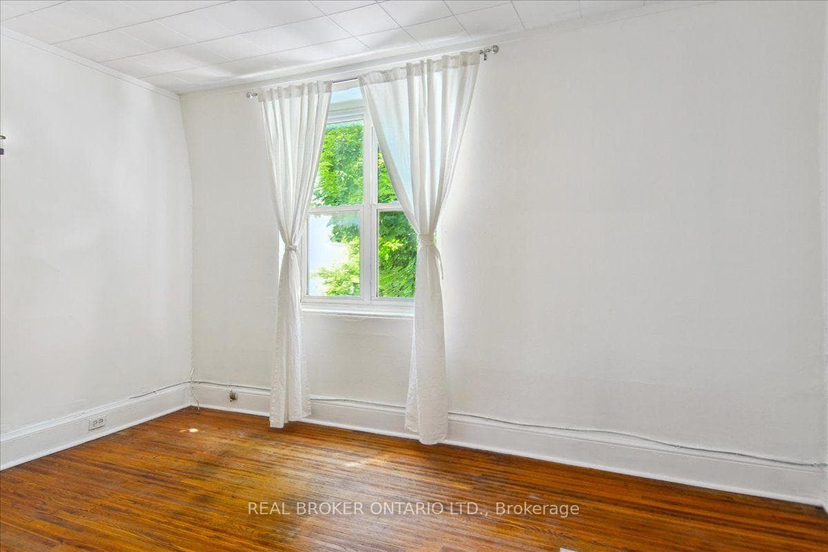 162 Jones Avenue photo 20