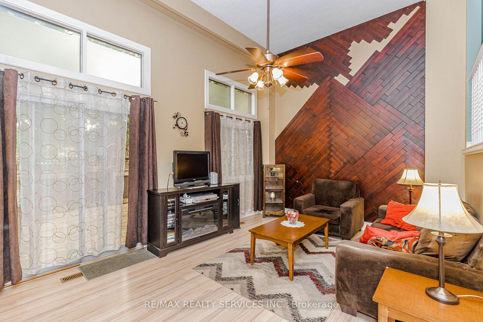 47 Dawson Crescent photo 7