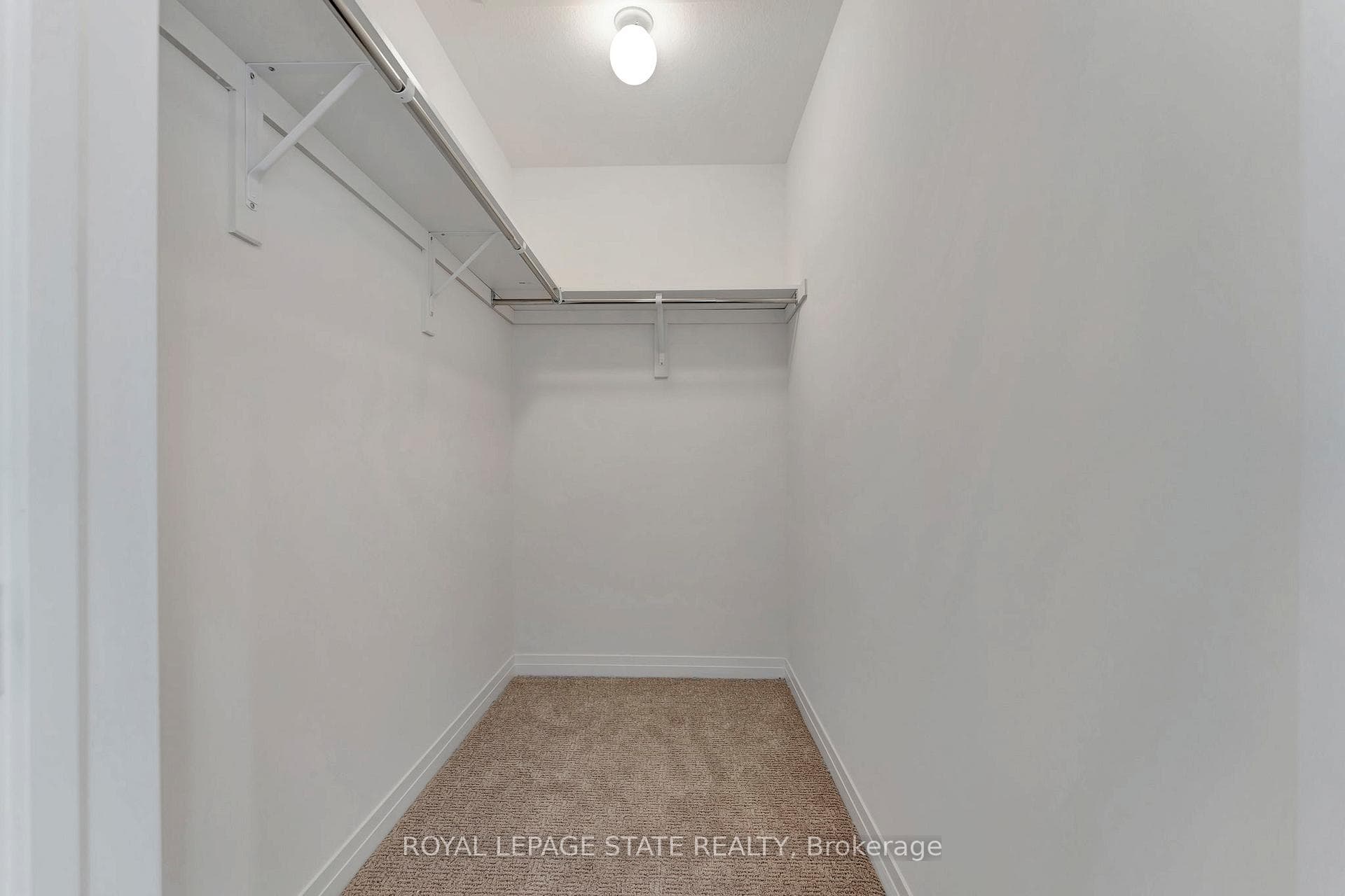 620 Colborne Street Unit 34 photo 23