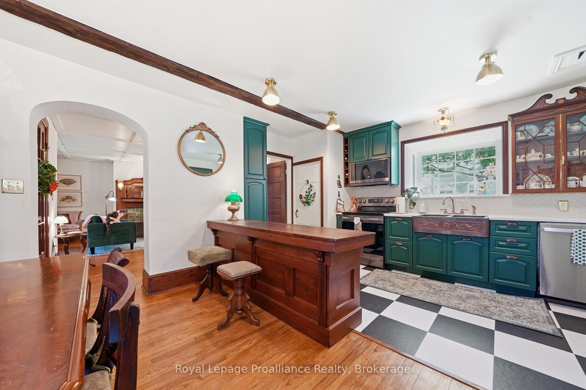 195 Maclellan Avenue photo 8