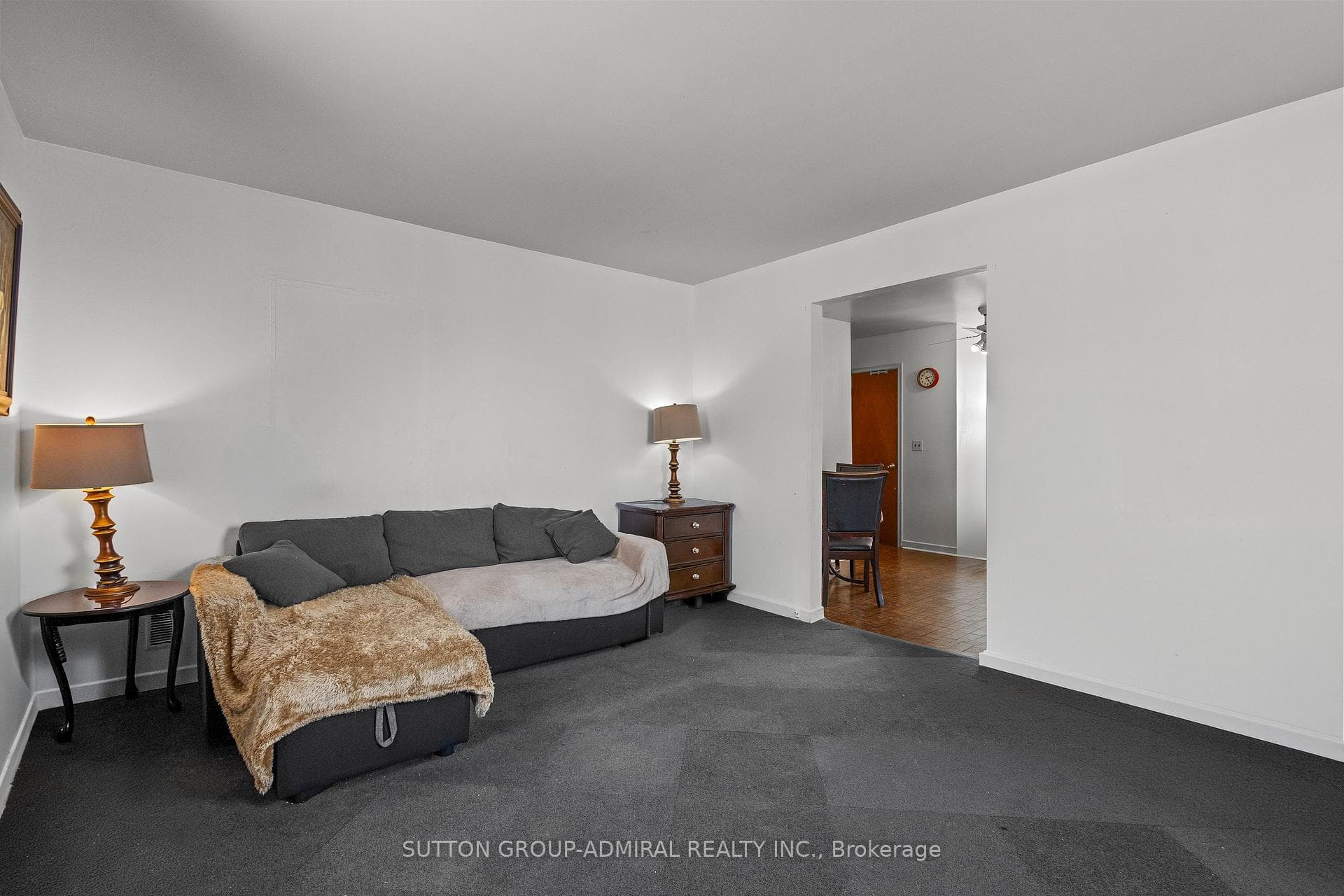 6745 Main Street photo 26