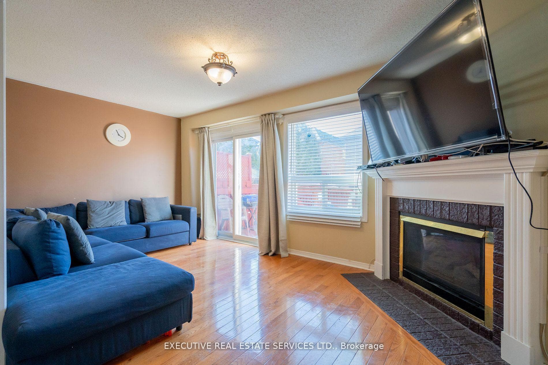 3873 Densbury Drive Unit Upper photo 18