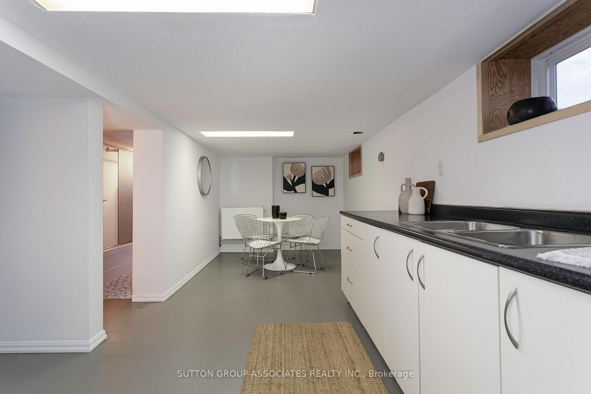195 Hallam Street photo 30