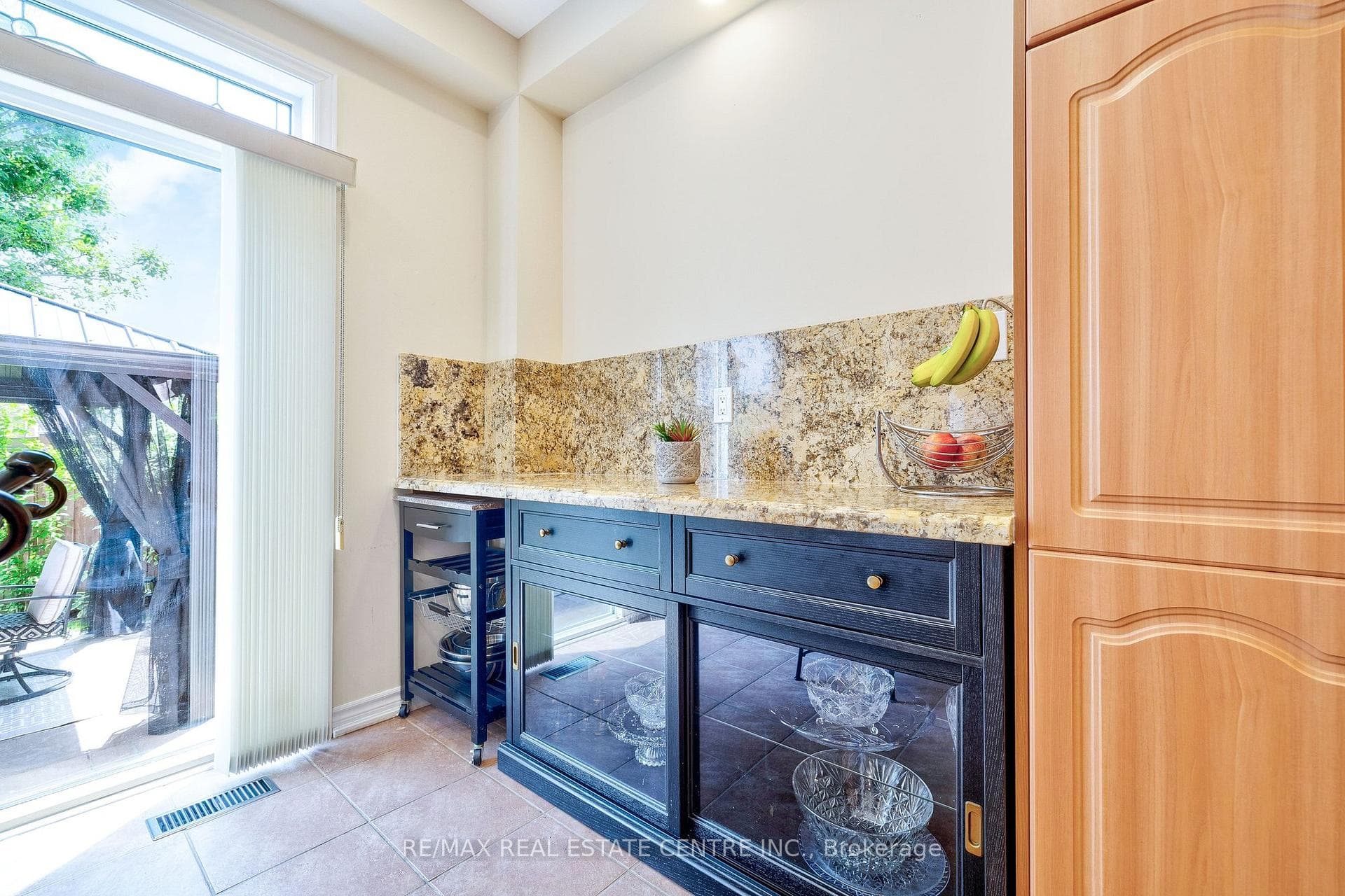 241 Duff Crescent photo 13