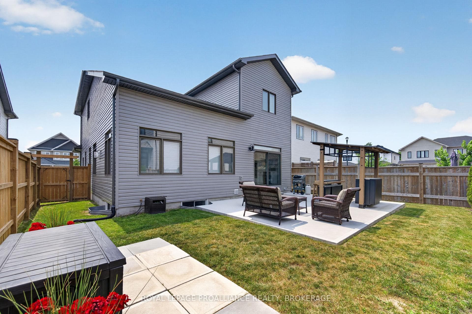 811 Riverview Way photo 39