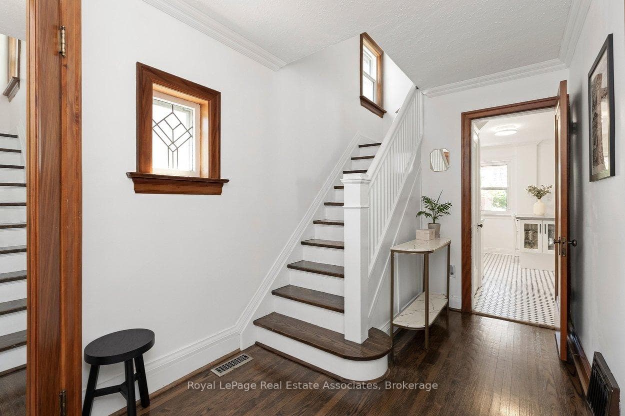 2 Byng Avenue photo 19