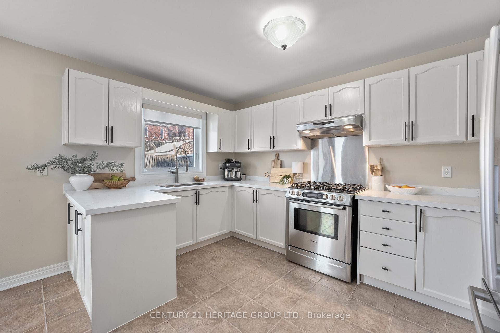 62 Metcalfe Drive photo 8