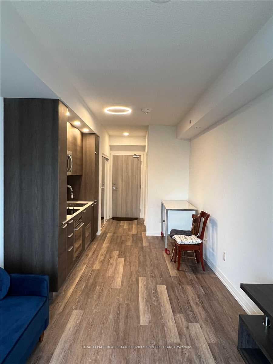 75 Canterbury Place Unit 703 photo 3