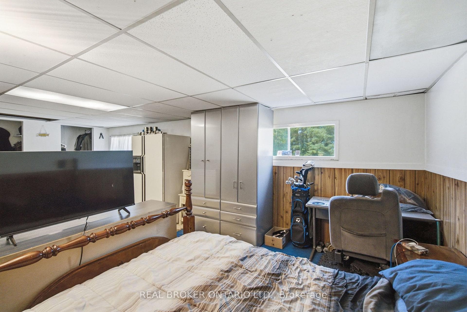 785 Reid Road photo 32