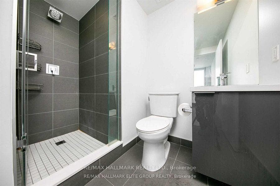 8 EGLINTON Avenue Unit 3312 photo 22