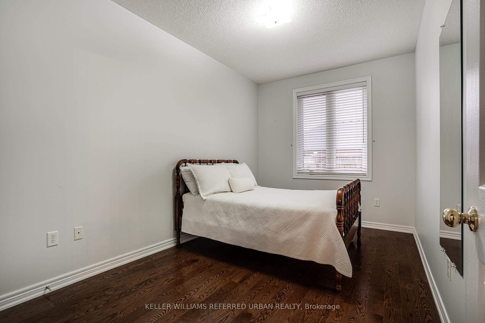 24 Greentrail Drive photo 22