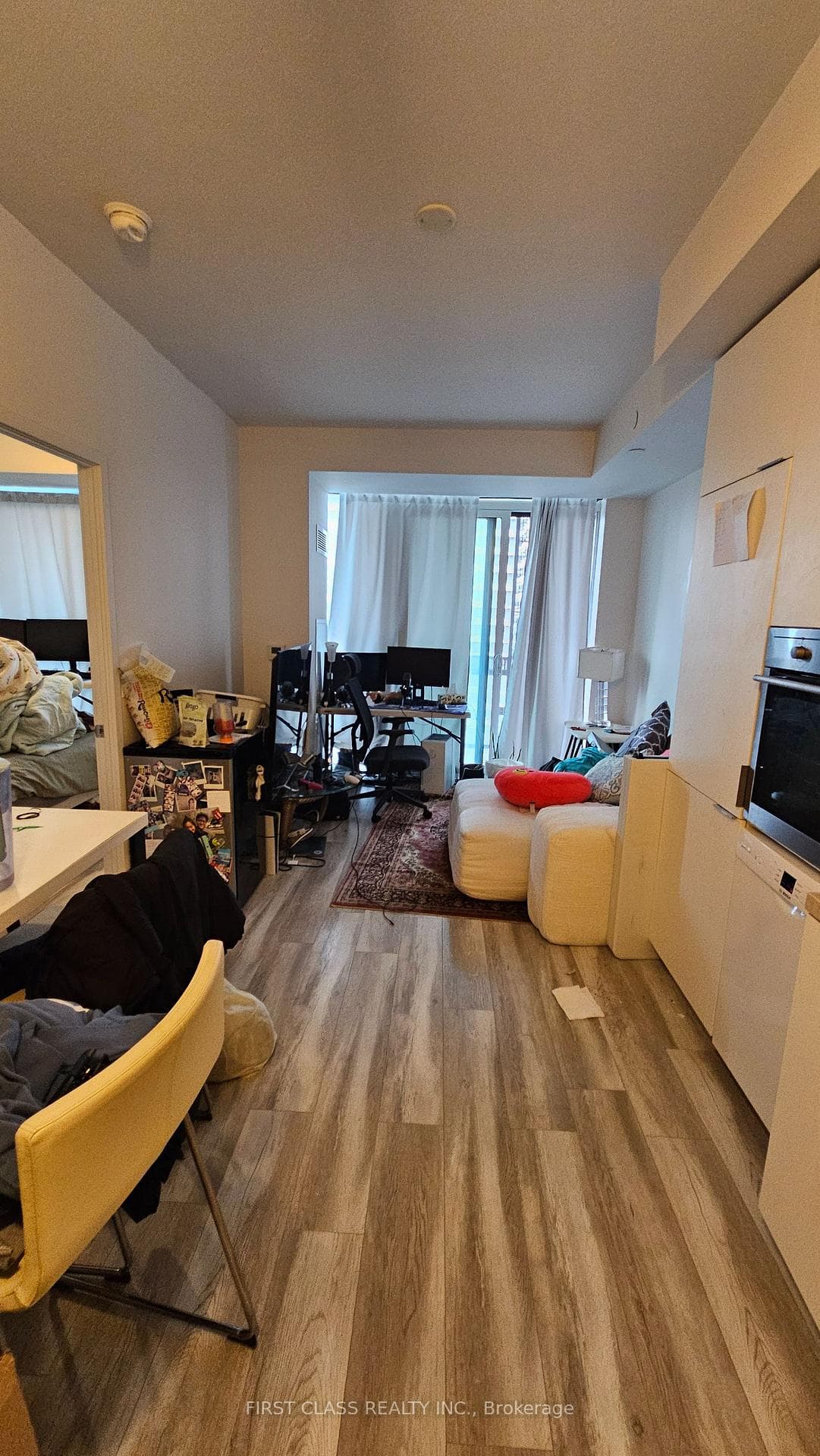 8 eglinton Avenue Unit 1212 photo 1