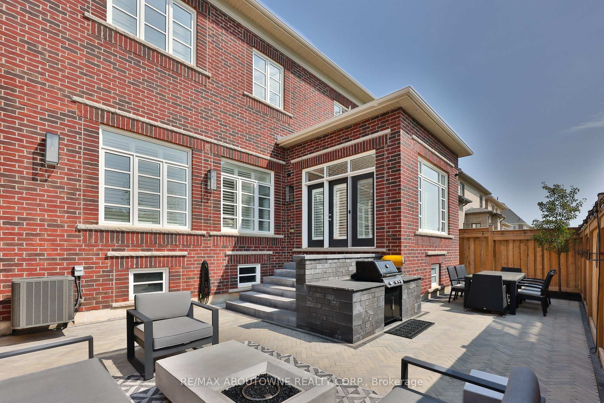 3100 Daniel Way photo 42