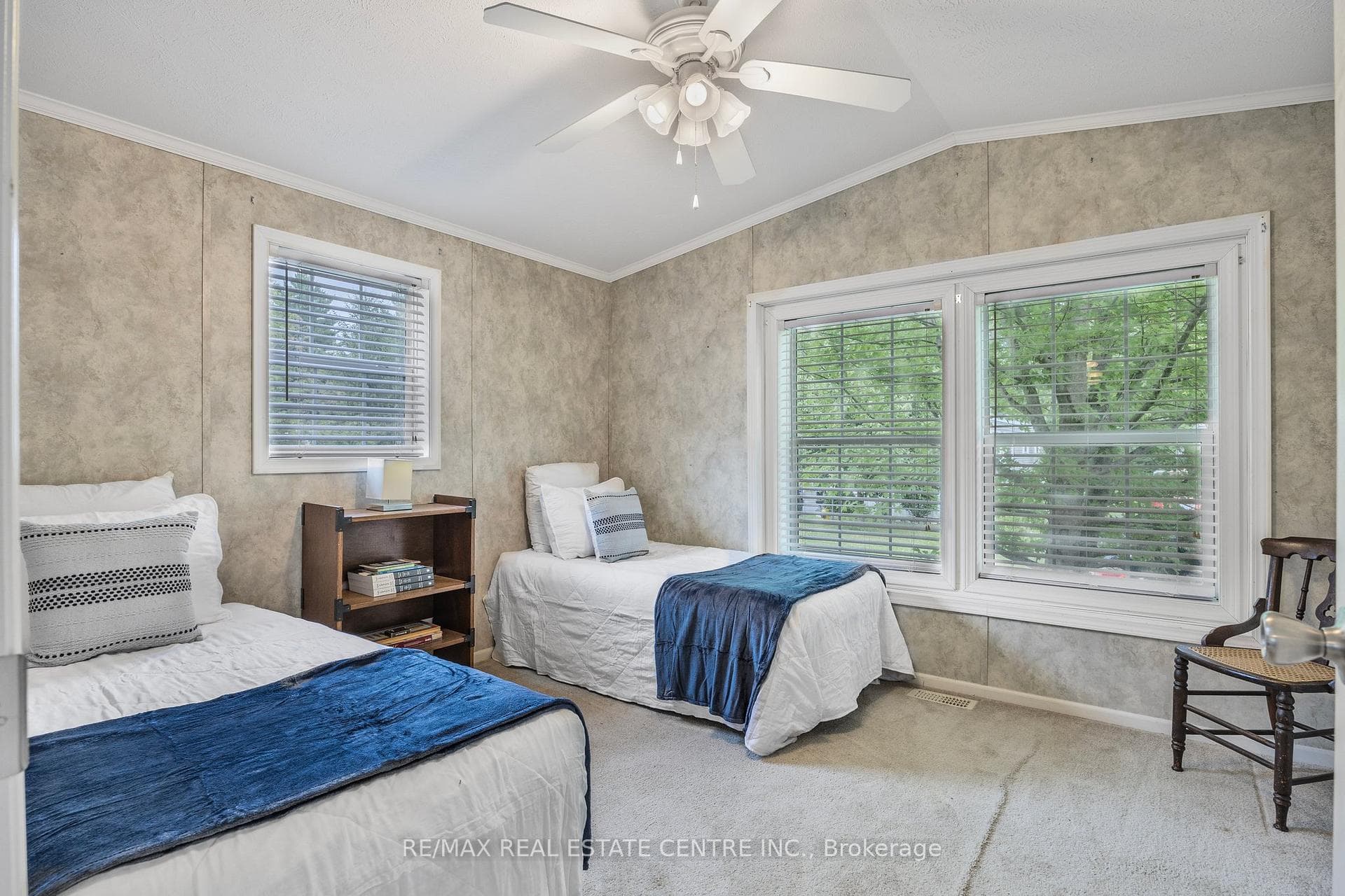 45 Georgian Glen Drive photo 9