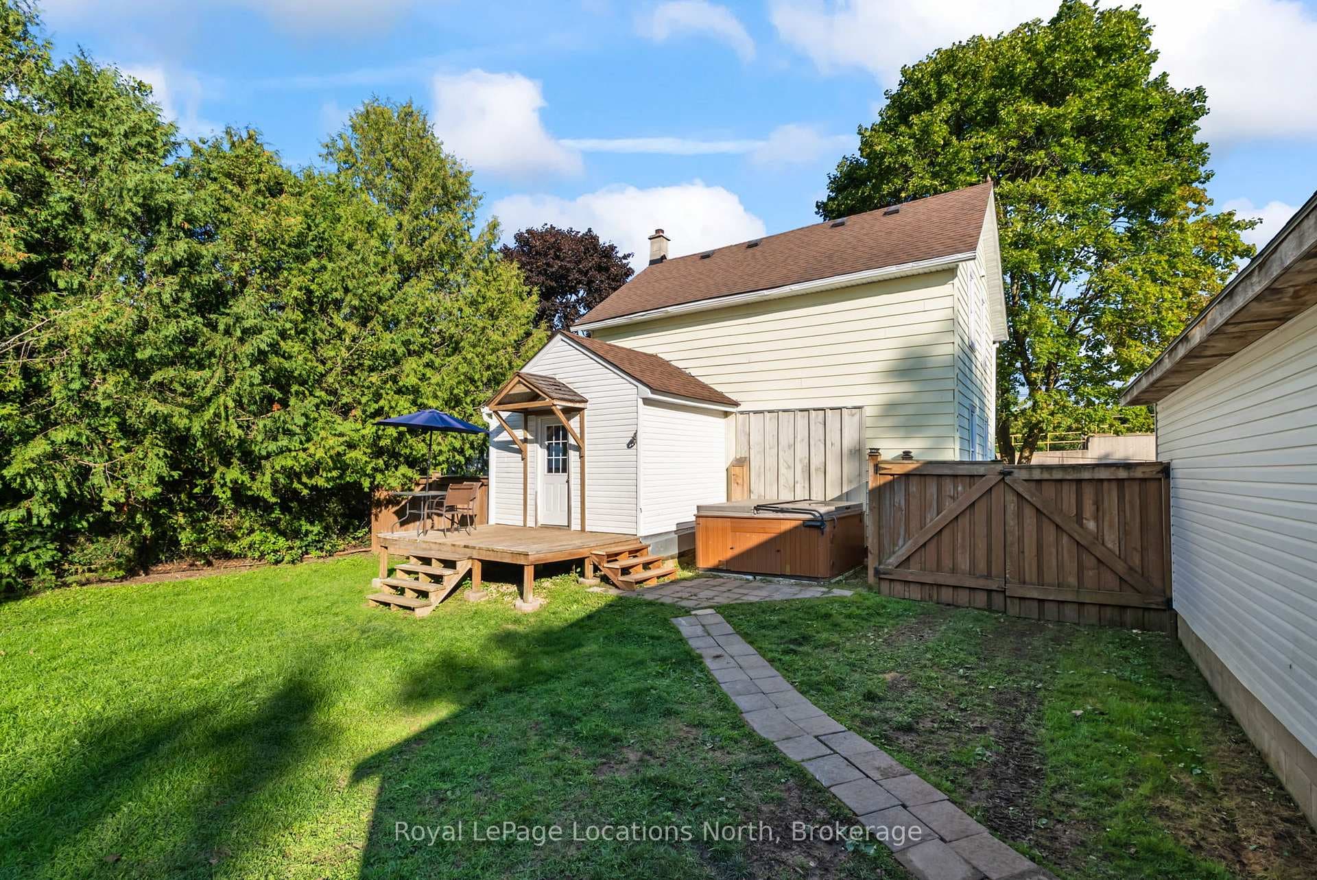 168 Isla Street photo 32