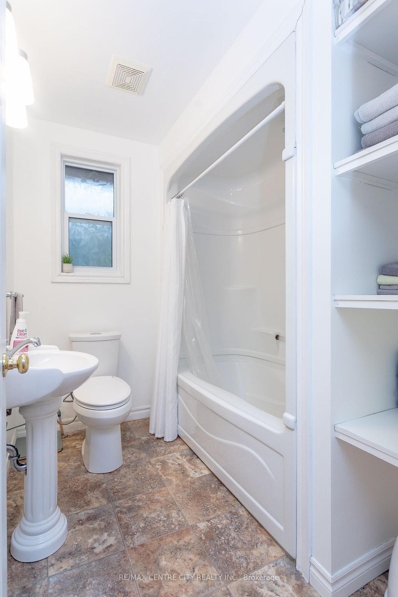 143 Forest Avenue photo 17