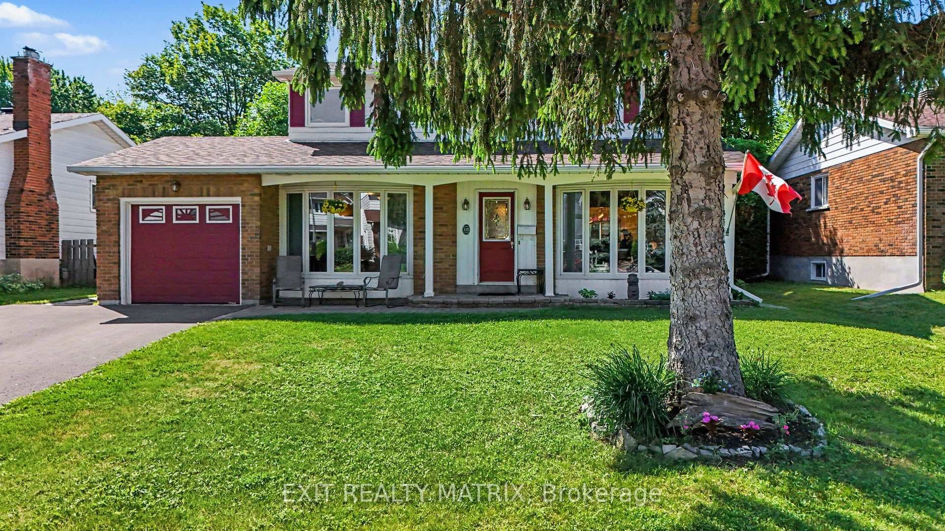 18 Highpark Crescent photo 1