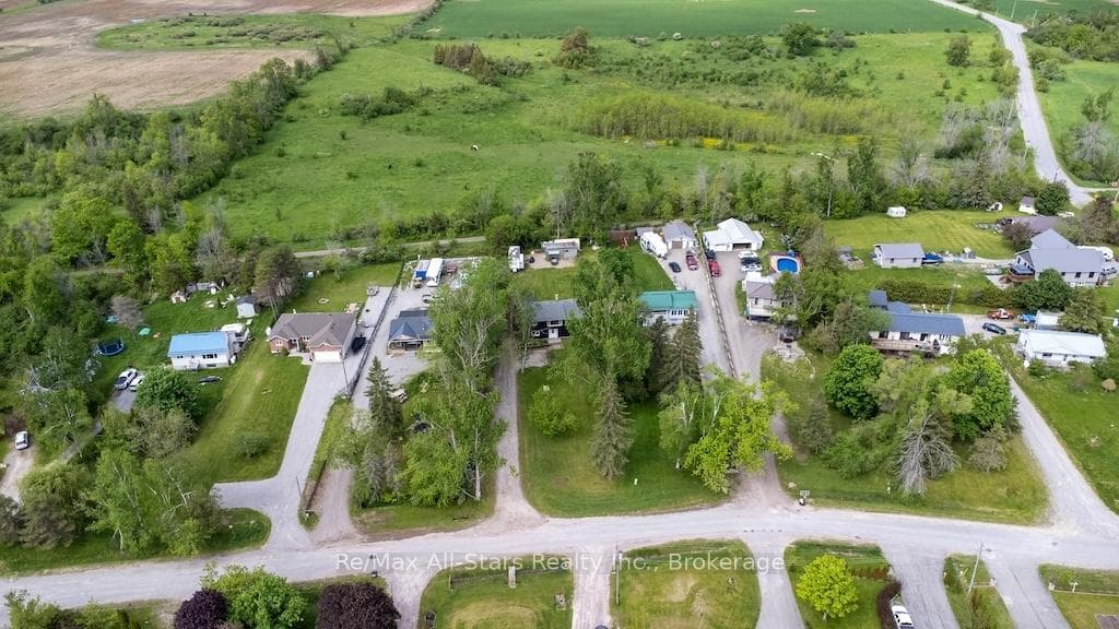 Back lot to Sturgeon lake