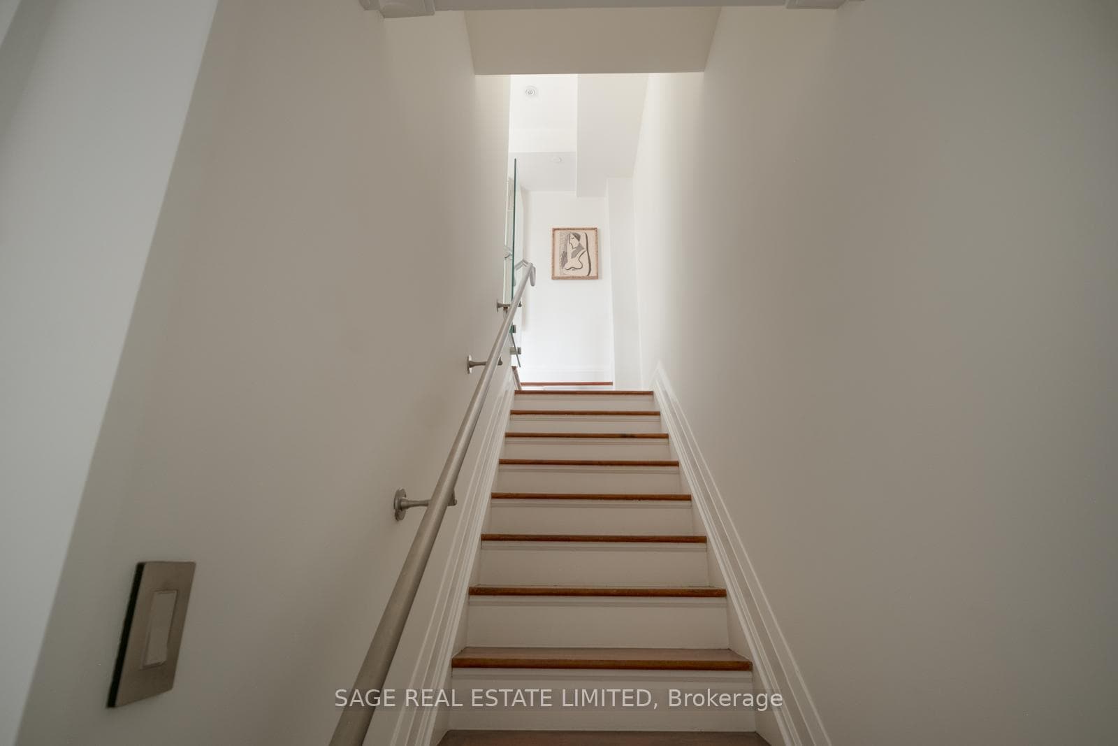 319 Lonsdale Road Unit 3D photo 33