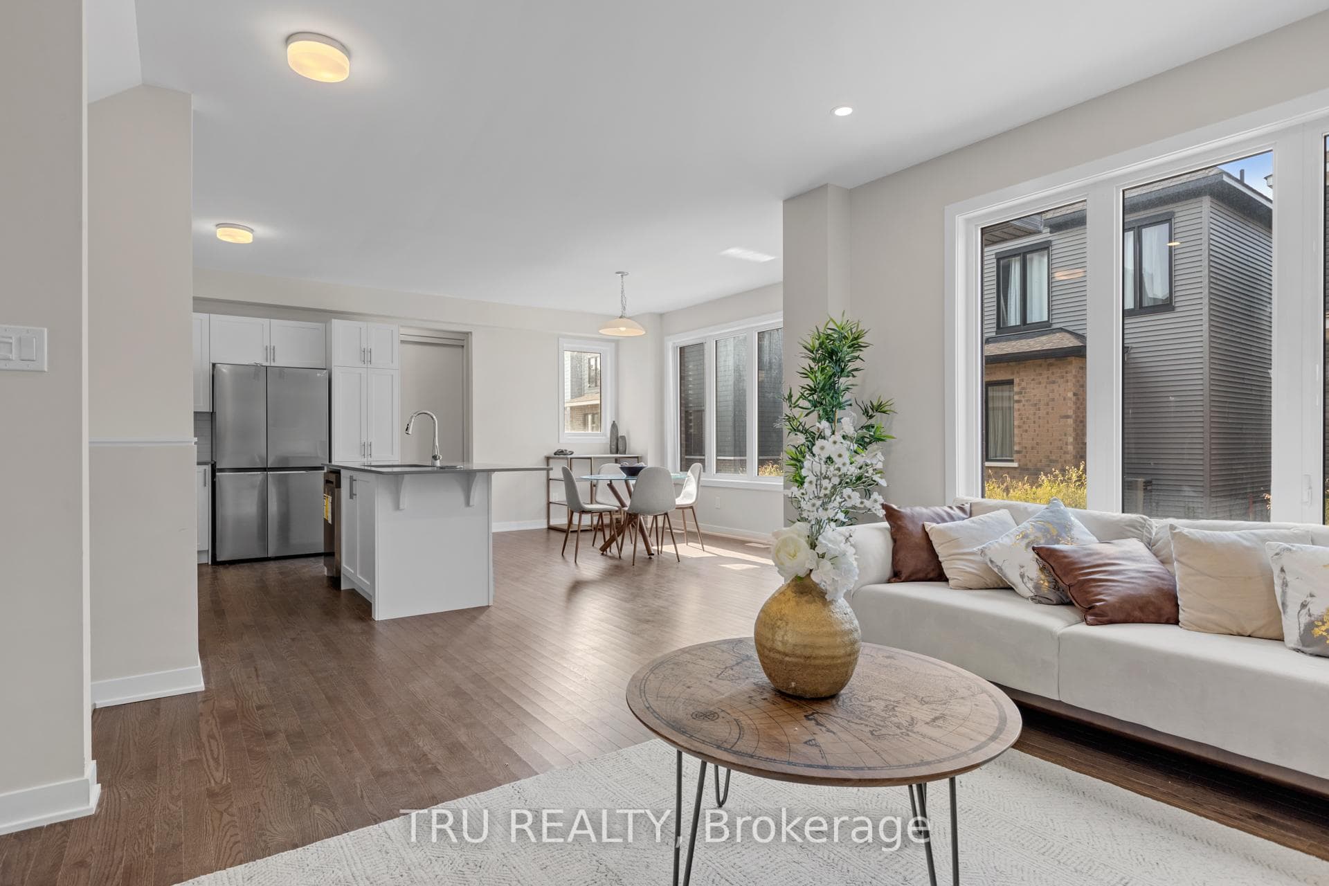 398 Peninsula Road photo 9