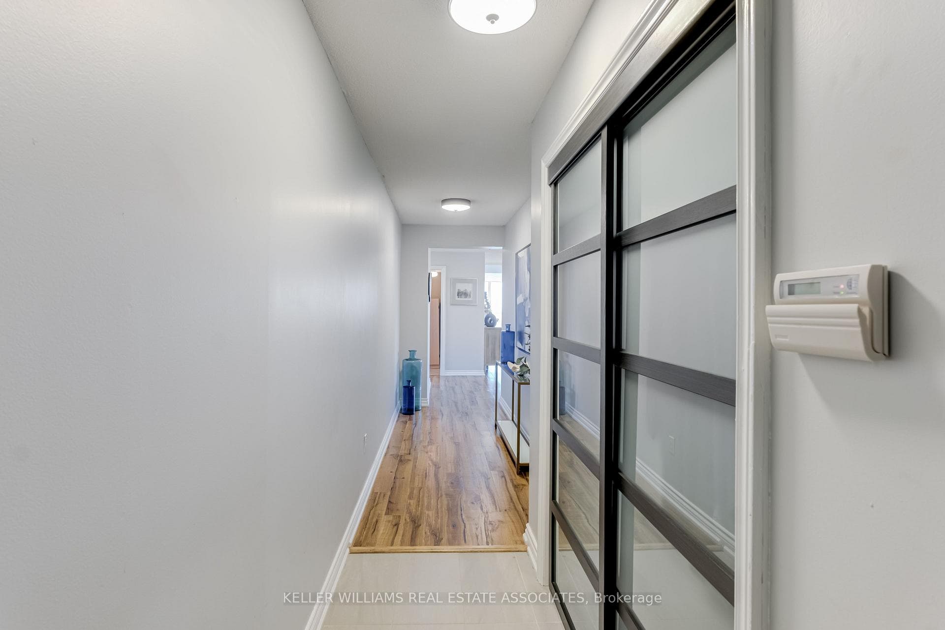 3650 Kaneff Crescent Unit 3003 photo 4