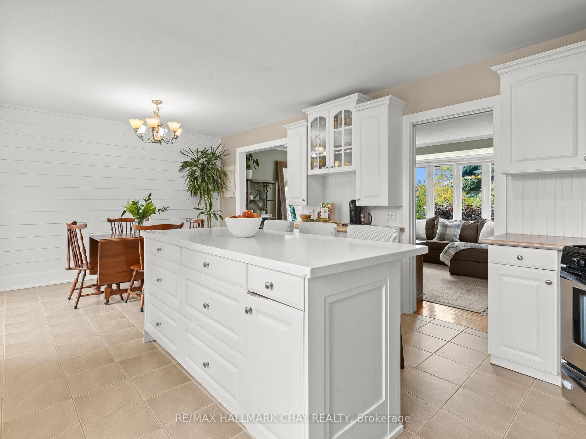 5085 Boyne Street photo 12