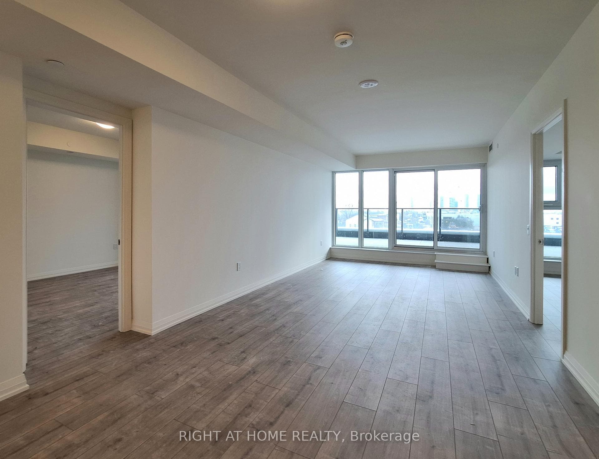 8960 Jane Street Unit 226 photo 5