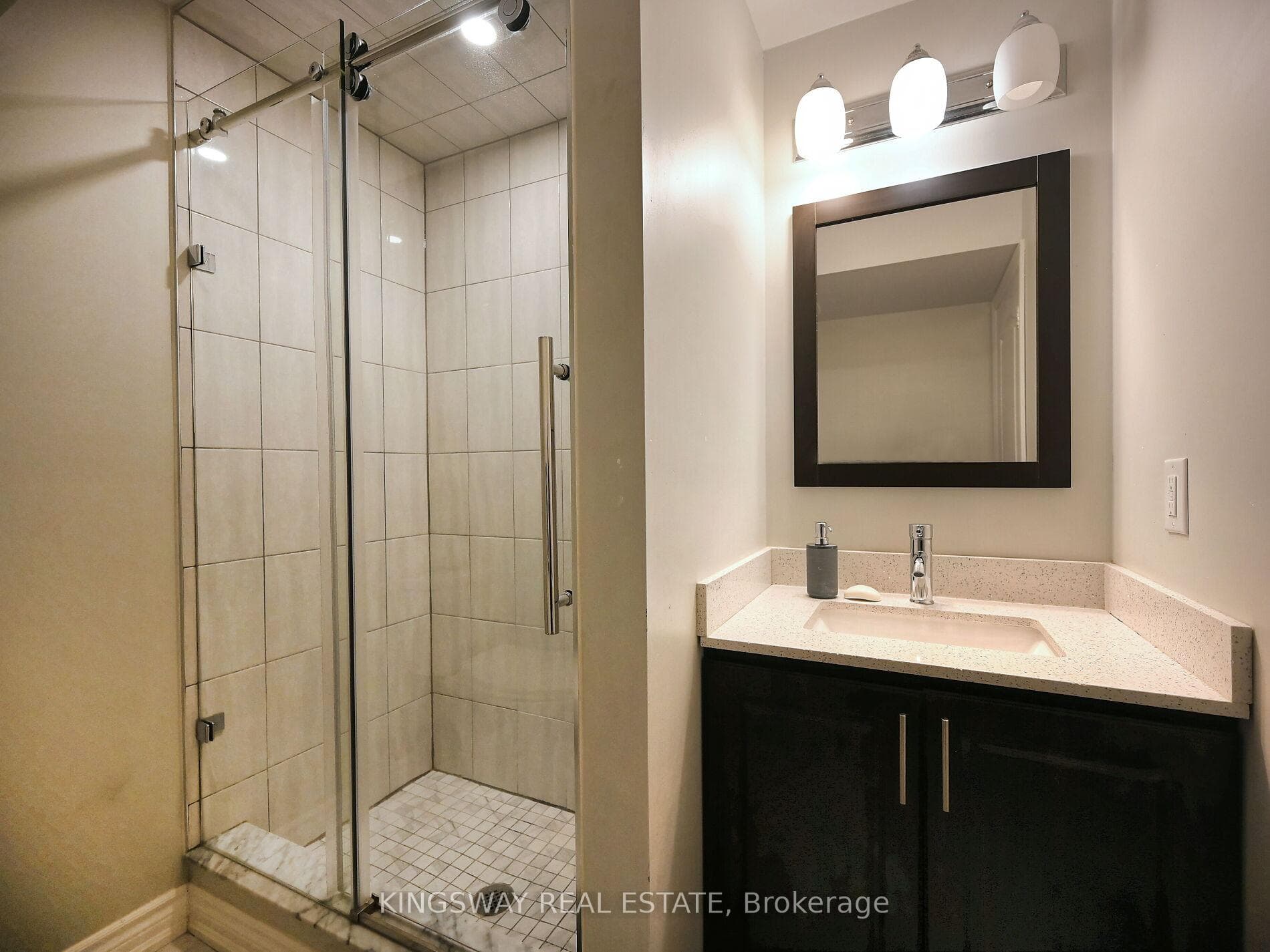 620 LANGHOLM Street photo 46
